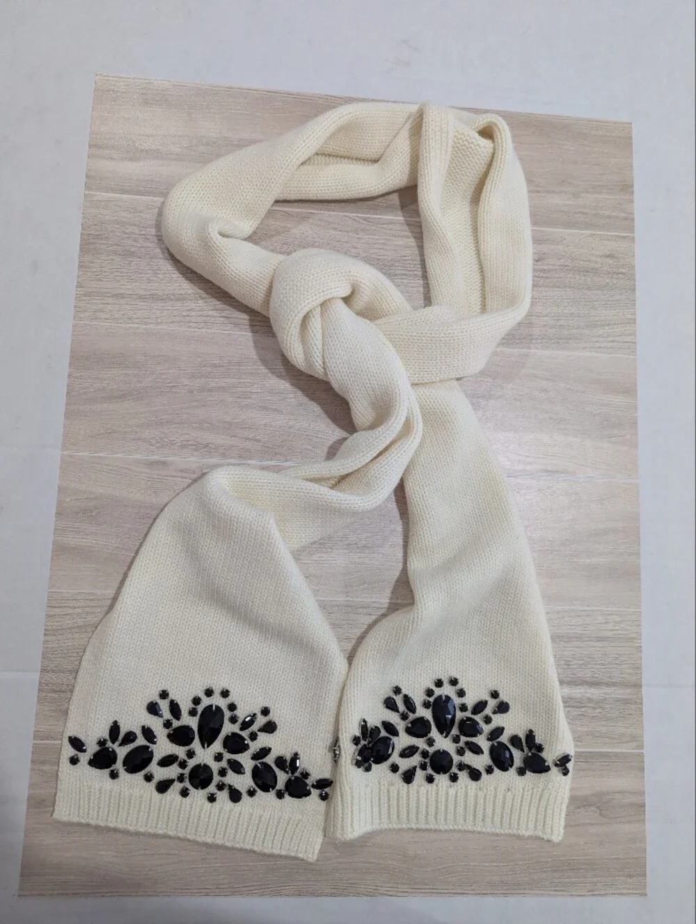 Talbots Scarf Jeweled Cream White With Onyx Black Stones *NWOT